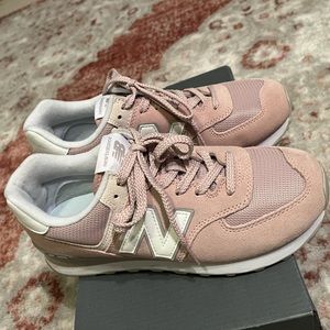 8 1/2 New Balance Classic 574